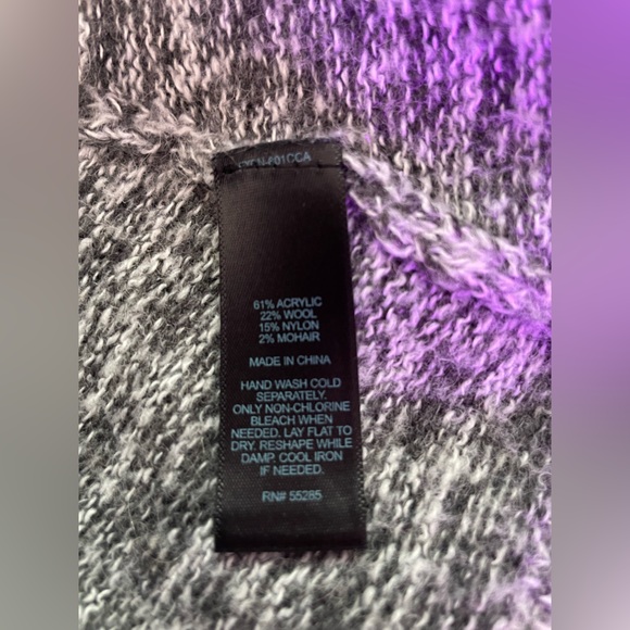 EXPRESS Cowl Neck Oversized Knit Sweater Size M/L Heather Gray Sharkbite Hem - Picture 8 of 8